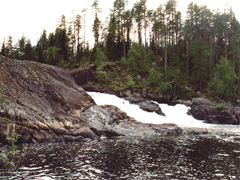 4/Näköala oikealta rannalta